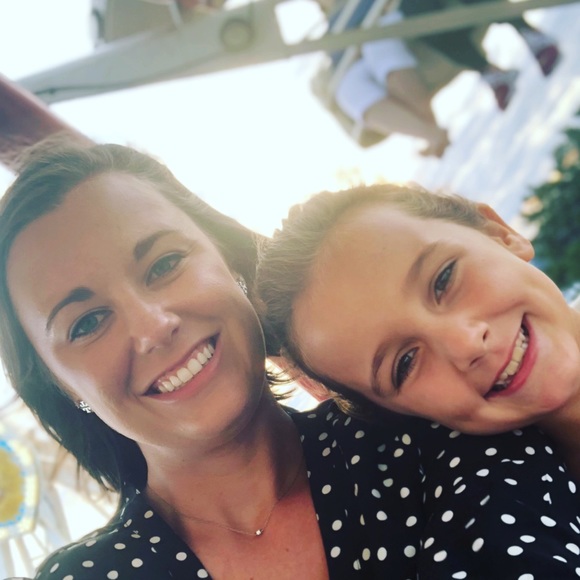 Meet your Posher, Amber - Picture 4 of 5